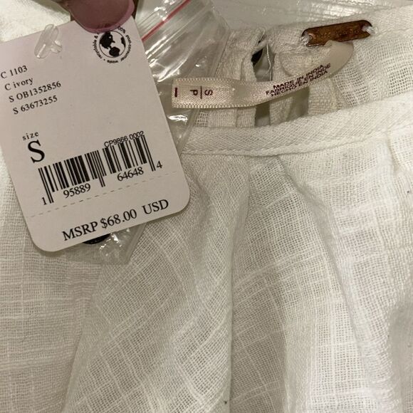 Free people Off-White Ruffle Cotton Top(Size Small) - Picture 6 of 9